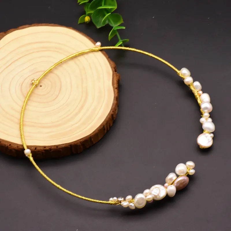 round wire necklace